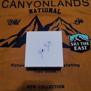 Apple🍎 Airpods’s Pro 2nd generation headphones Brand New (Sealed)